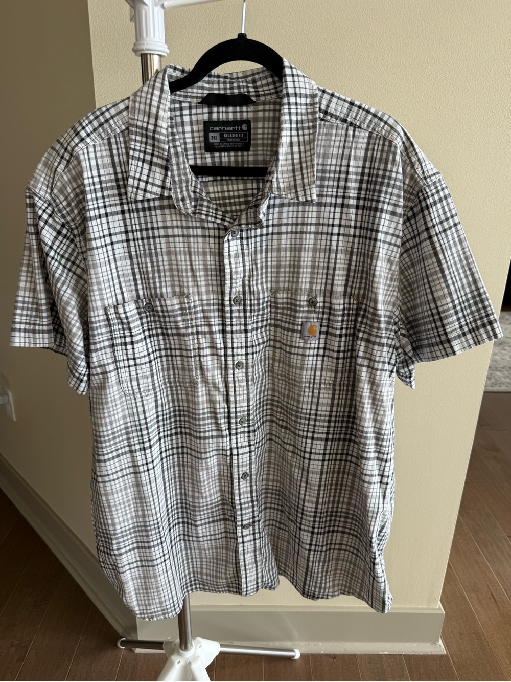 Carhartt Men's Black & White Plaid Short Sleeve Button-Up Shirt